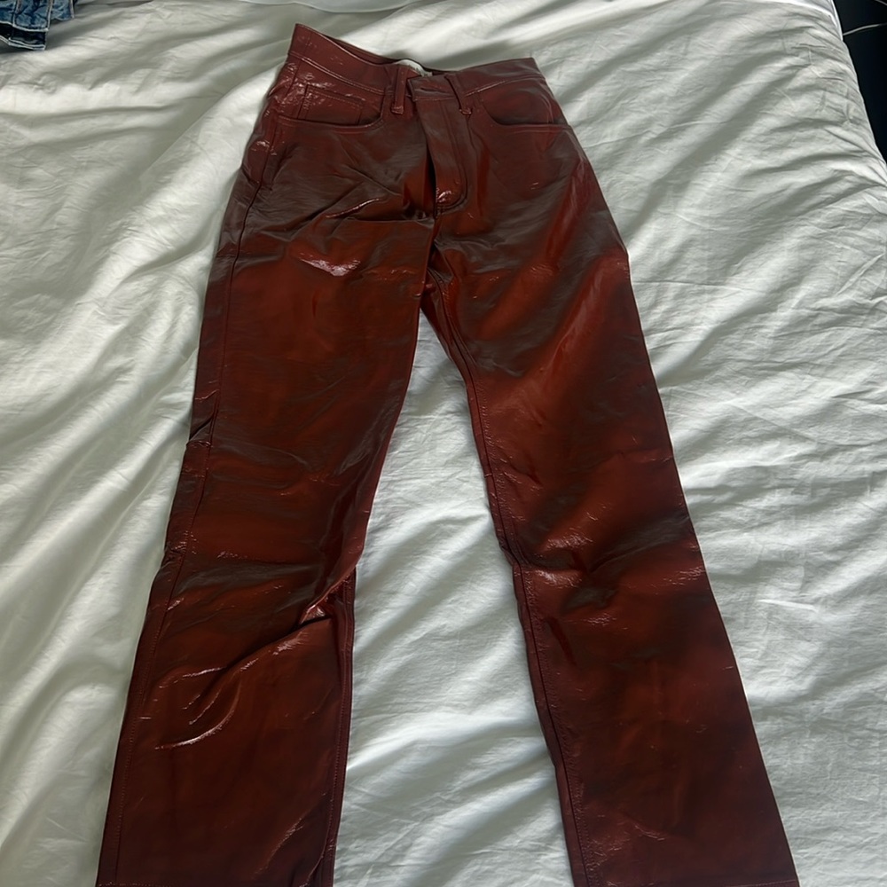 Abercrombie Vegan Leather ‘The 90s Straight Ultra High Rise’ - size 25short